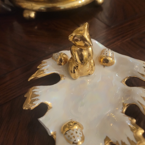 Vintage Holley Ross 22k Gold Leaf Trinket Dish Bear, and Acorns - Picture 2 of 5